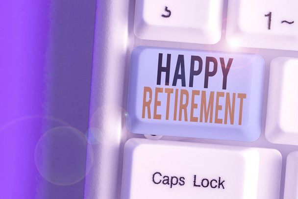 Signo de texto mostrando Feliz Jubilación. Foto conceptual que tiene un cheque de pensión mensual confiable Viviendo el trabajo
. - Foto, imagen