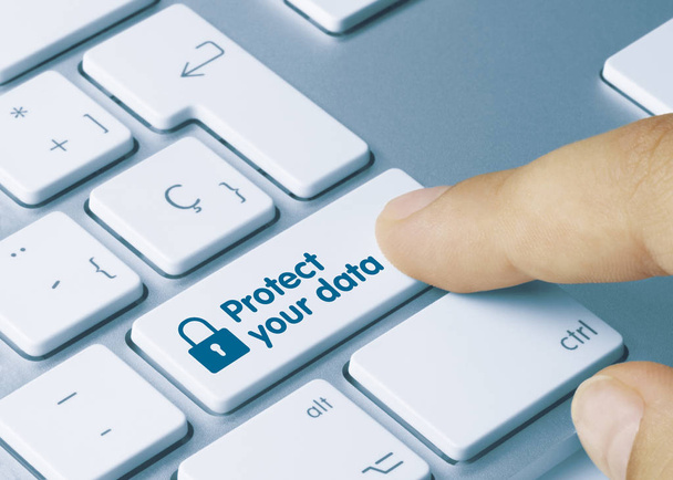 Schutz Ihrer Daten - Aufschrift auf blauer Tastatur-Taste - Foto, Bild
