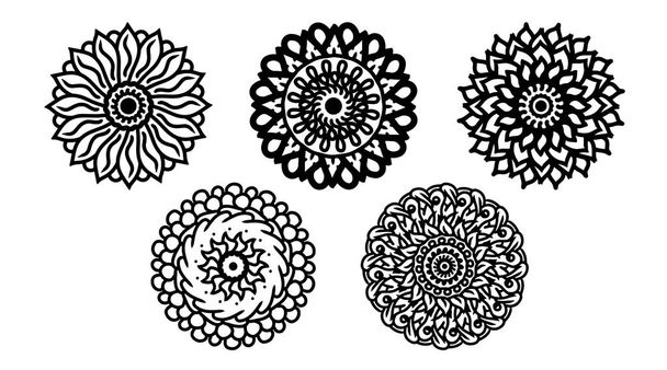 Ethnische Mandala-Ornamente. runde Muster set.templates mit Doodle - Vektor, Bild