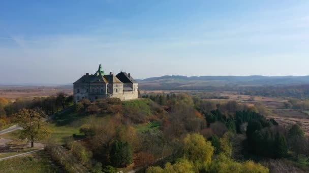 Vista aérea del Castillo Embrujado de Olesko, Ucrania
 - Metraje, vídeo