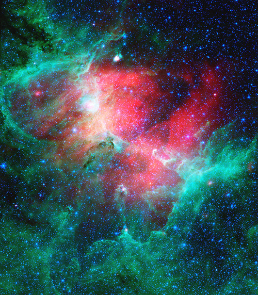 De Adelaarsnevel, een ijverige sterfabriek op 7000 lichtjaar afstand in het sterrenbeeld Serpens. elementen van deze afbeelding geleverd door nasa - Foto, afbeelding