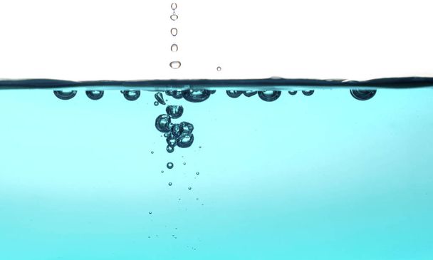 bebida natural fresca respingo de água e onda de água com bolhas conceito de ar
 - Foto, Imagem