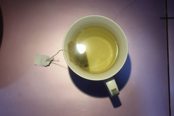 Grüner Tee Zitronengeschmack und Teebeutel - Foto, Bild