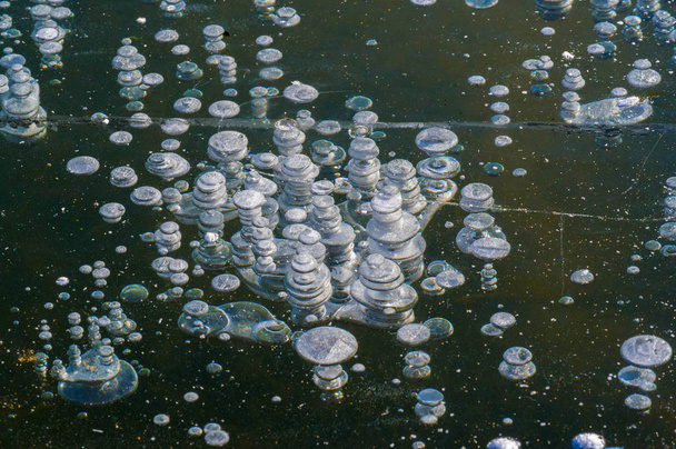 Tekstuuri kuvio tausta valkoinen Talvi, joki jään ilmakuplat s
 - Valokuva, kuva
