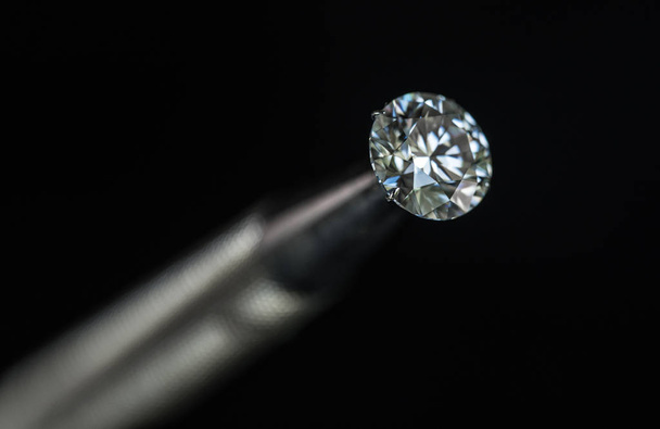 Діамант у ювелірних виробах - Фото, зображення