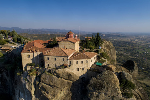 aerial view from the Monastery of the Varlaam in Meteora, Greece - Foto, imagen