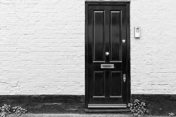 Чорні двері в Лондоні - Фото, зображення
