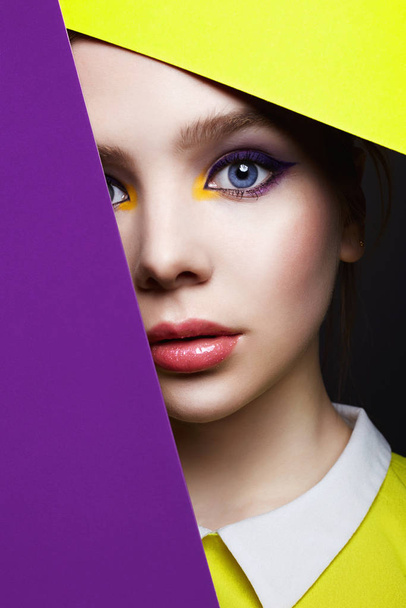 Beauty portrait of girl with colorful make-up - Фото, зображення