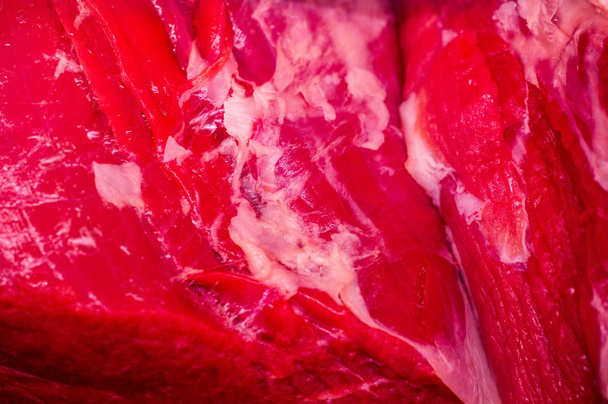 М'ясо. Частини туші мертвих тварин, для приготування їжі., м'якоть, б
 - Фото, зображення