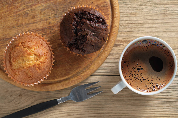 Kek ve kahve fincanı - Fotoğraf, Görsel