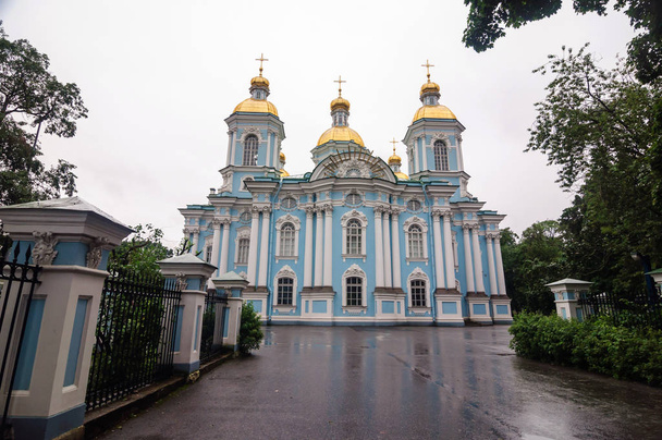 Ναός Αγίου Νικολάου των Θεοφανείων χτίστηκε το 1753, Αγία Πετρούπολη. - Φωτογραφία, εικόνα