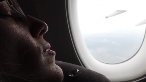 Asszony Sleeaping a repülés - Felvétel, videó