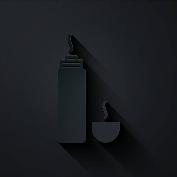 Papírový střih Thermos kontejner ikona izolované na černém pozadí. Ikona termo baňky. Táborové a turistické vybavení. Papírový styl. Vektorová ilustrace - Vektor, obrázek