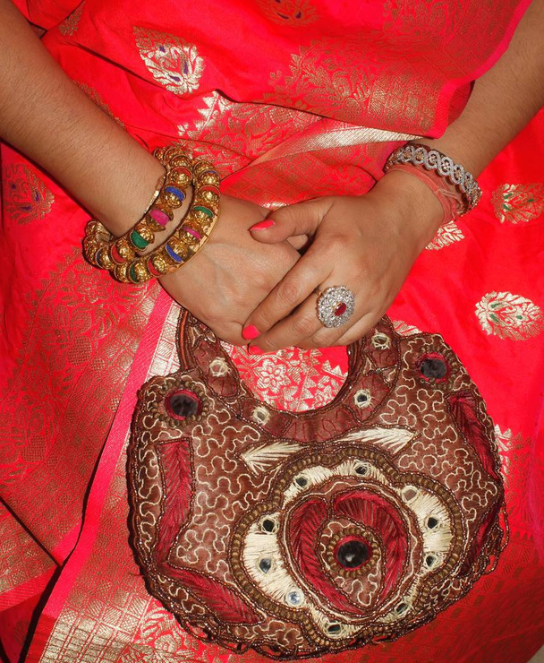 woman hands with ornaments and bangles - Φωτογραφία, εικόνα