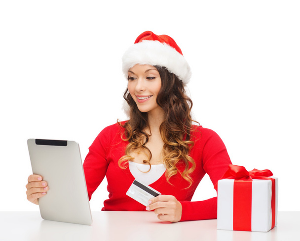 Woman with gift, tablet pc and credit card - Foto, Imagem