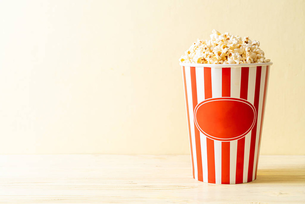 Movie Popcorn in bucket - Valokuva, kuva