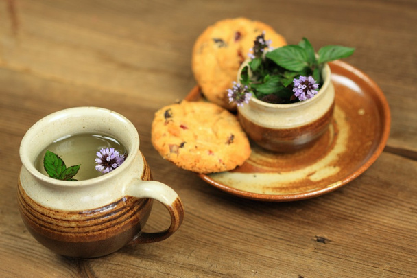 Монетний чай і печиво
 - Фото, зображення