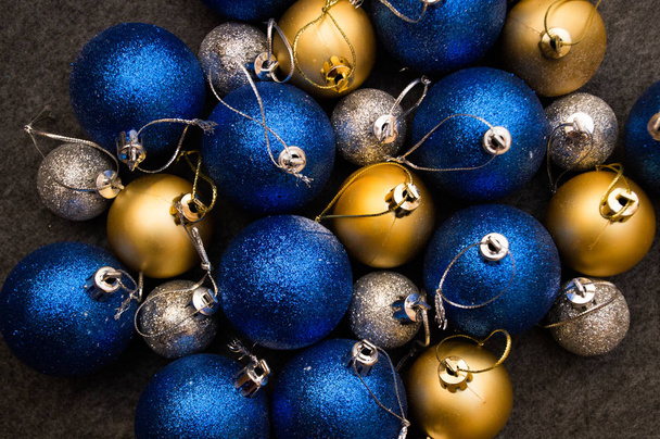 sfondo astratto con palline di Natale colorate
 - Foto, immagini