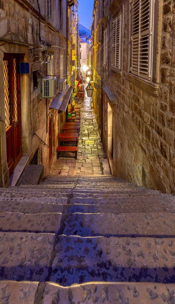 Dubrovnik. Velho estreito rua tradicional da cidade
. - Foto, Imagem