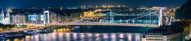 BUDAPEST, HUNGRY-25 SEP, 2019: Vista panorámica del puente Elizabeth en Hungry
 - Foto, imagen
