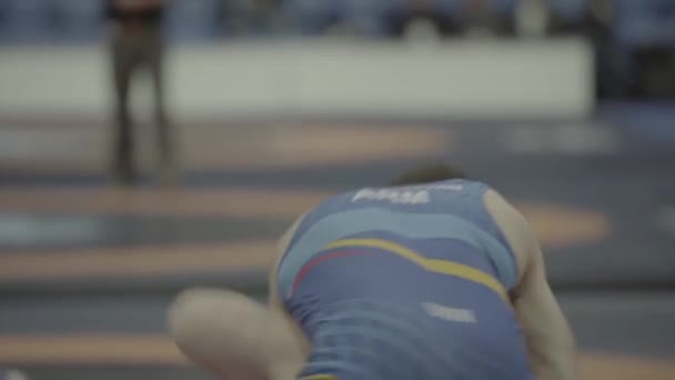 Wrestlers fight during a wrestling competition. Slow motion. Kyiv. Ukraine. - Filmagem, Vídeo