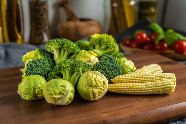 Broccoli, brussels sprouts and baby corn - Φωτογραφία, εικόνα