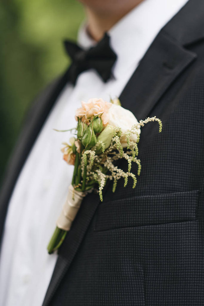 Beautiful boutonniere of the groom. Design a boutonniere. Weddin - Photo, Image