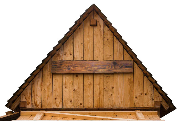 Attico esterno vista di una vecchia casa in legno isolata su ba bianca
 - Foto, immagini