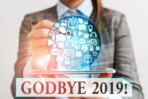 Szövegírás Godbye 2019. Üzleti koncepció a jó kívánságok kifejezésére búcsúzáskor vagy a tavalyi év végén. - Fotó, kép