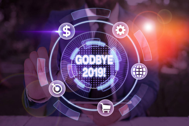 Fogalmi kézírás, amely bemutatja Godbye 2019. Üzleti fotó bemutatása kifejezni jókívánságait, amikor elválnak, vagy a múlt év végén. - Fotó, kép
