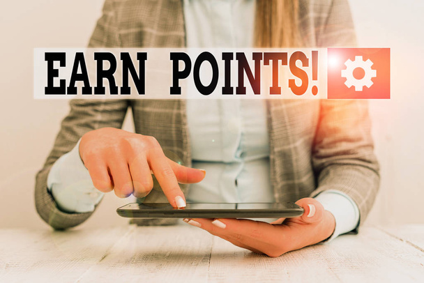 Handwriting text Earn Points. Concept meaning collecting scores in order qualify to win big prize Business concept with communication mobile phone. - Photo, Image