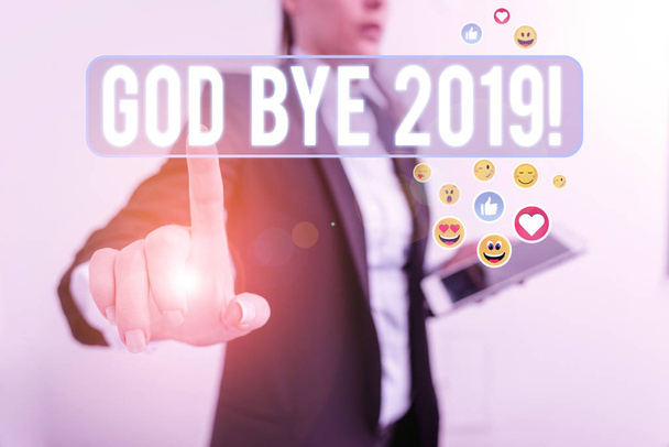 Texto de escritura de palabras God Bye 2019. Concepto de negocio para expresar buenos deseos al partir o al final del año pasado
. - Foto, Imagen