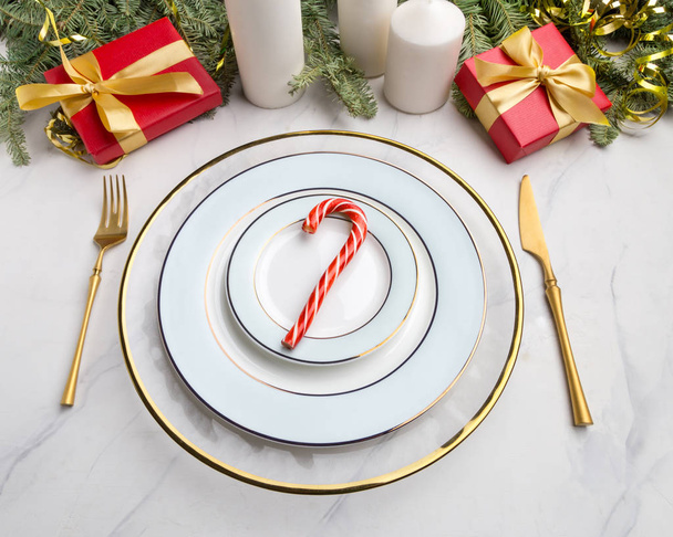 Serving plate with Christmas present boxes - 写真・画像