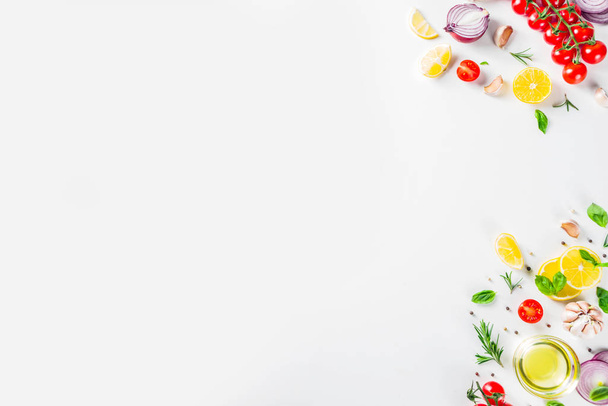 Koken achtergrond met groenten en kruiden - Foto, afbeelding