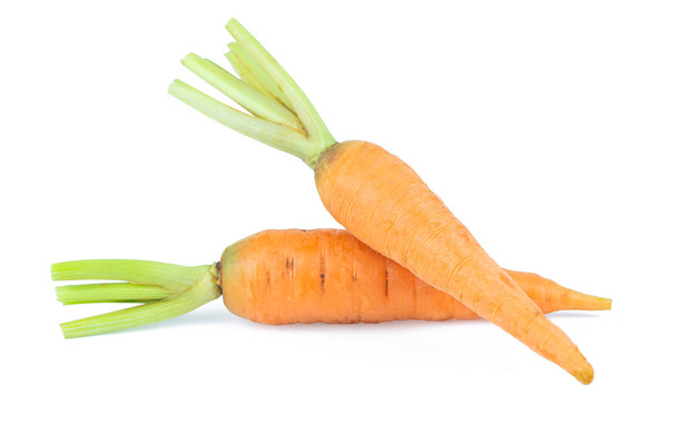 Zanahoria bebé fresca aislada sobre fondo blanco con palmadita de recorte
 - Foto, imagen