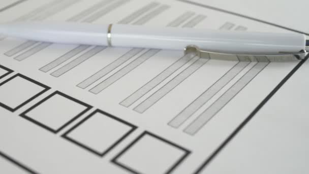 Szavazólap kitöltetlen szavazólapos jelölőnégyzettel - Felvétel, videó