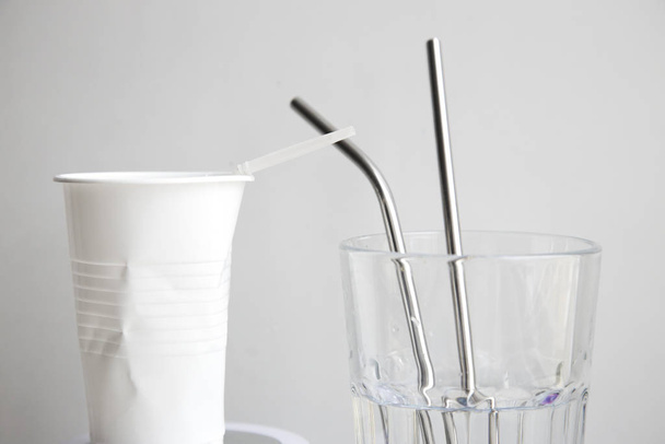 Zero waste . metal straw for drink, rejection of plastic, waste reduction. reusable use - Foto, Imagem