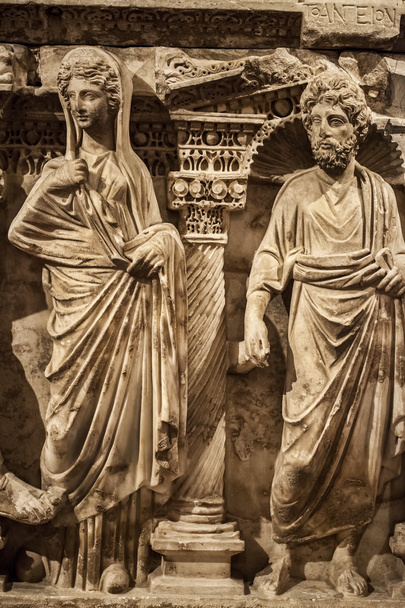 Antica statua del corpo e del volto in marmo greco
 - Foto, immagini