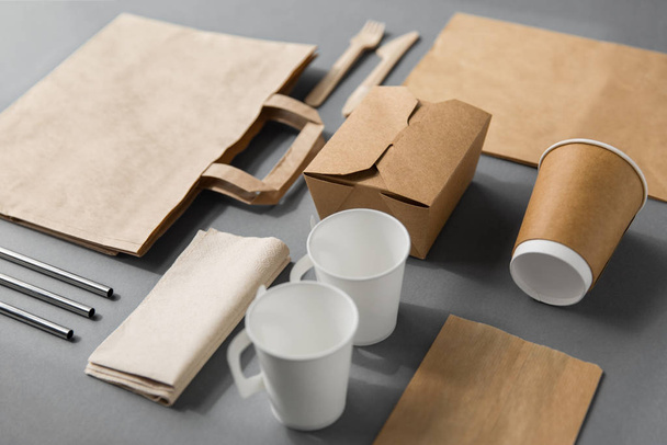 disposable paper takeaway food packing stuff - Фото, зображення