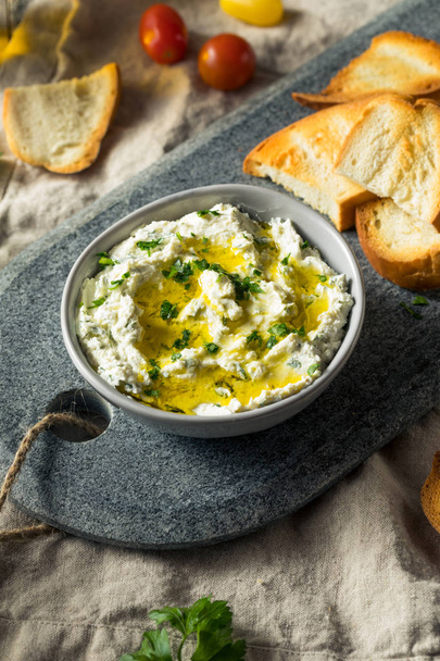 Homemade Herby Goat Cheese Dip - Foto, Imagen