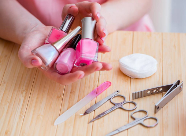 Productos de belleza herramientas de cuidado de uñas pedicura primer plano - Foto, imagen