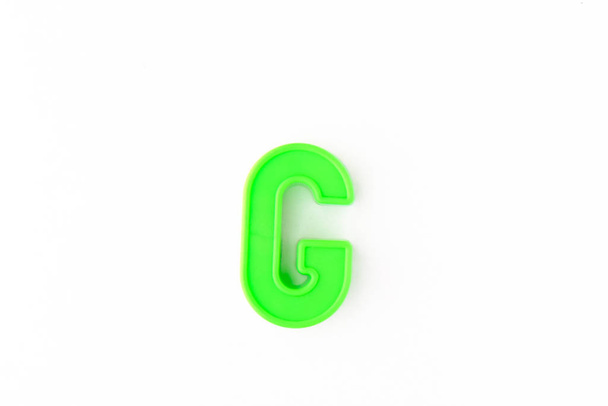 Izolowane kolorowe litery na białym tle - Zdjęcie, obraz