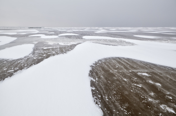 szél hó textúra létre a befagyott tó - Fotó, kép