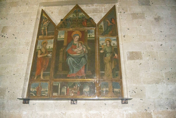 Tratalias 'lı Santa Maria Katedrali' nin 16. yüzyılda yeniden yapılandırılmış hali. - Fotoğraf, Görsel