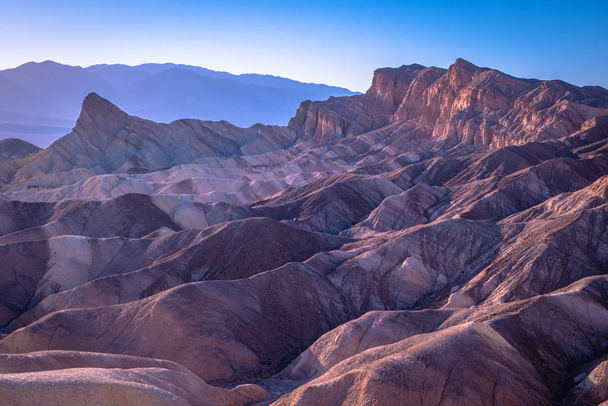 Zabriski Point Schlammsteine bilden Badlands Death Valley Nationalpark Kalifornien - Foto, Bild
