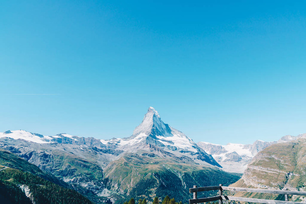 views of the Matterhorn peak in Zermatt, Switzerland. - Foto, Imagen
