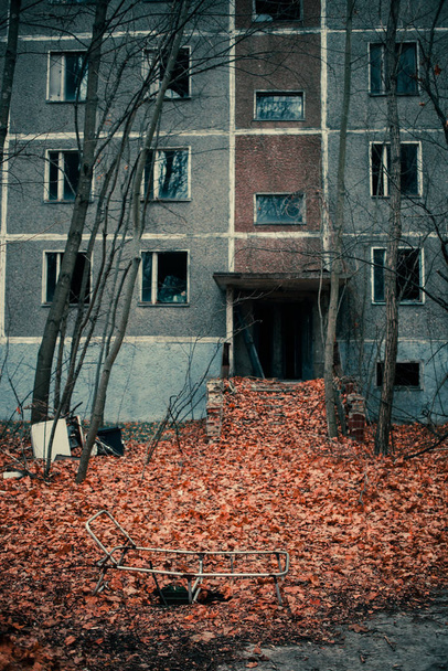 Abandoned buildings and things in Chernobyl Exclusion Zone - Foto, Imagen