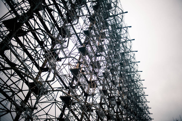 Chernobyl: Duga stary radziecki radar systemu  - Zdjęcie, obraz