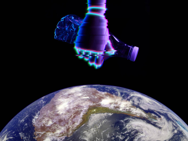 Robotit käsi muovipullo maanpinnan yläpuolella. Teknologia luonnonsuojelua varten. Photo of Earth on kalustettu NASA
 - Valokuva, kuva