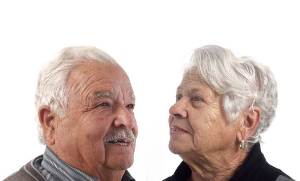 Porträt eines älteren Ehepaares auf weißem Hintergrund - Foto, Bild